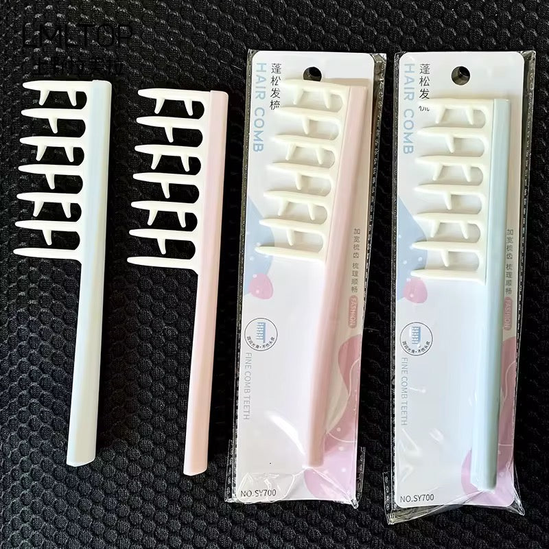 Fluffy Comb - Defined Curls, Not Flattened